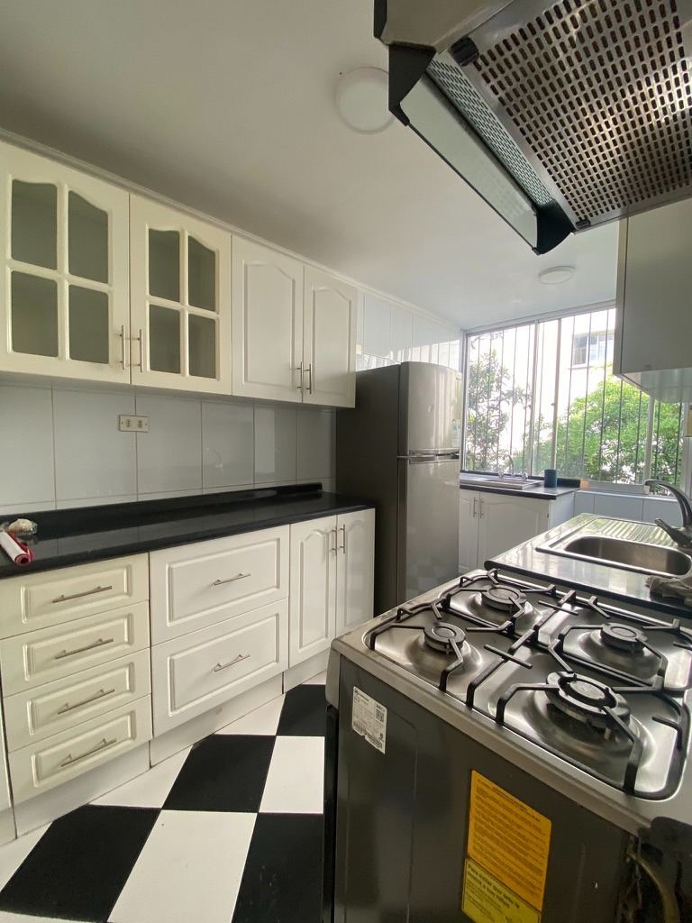 Arriendo Departamento 3D 2B 1E Metro Escuela Militar - Las Condes