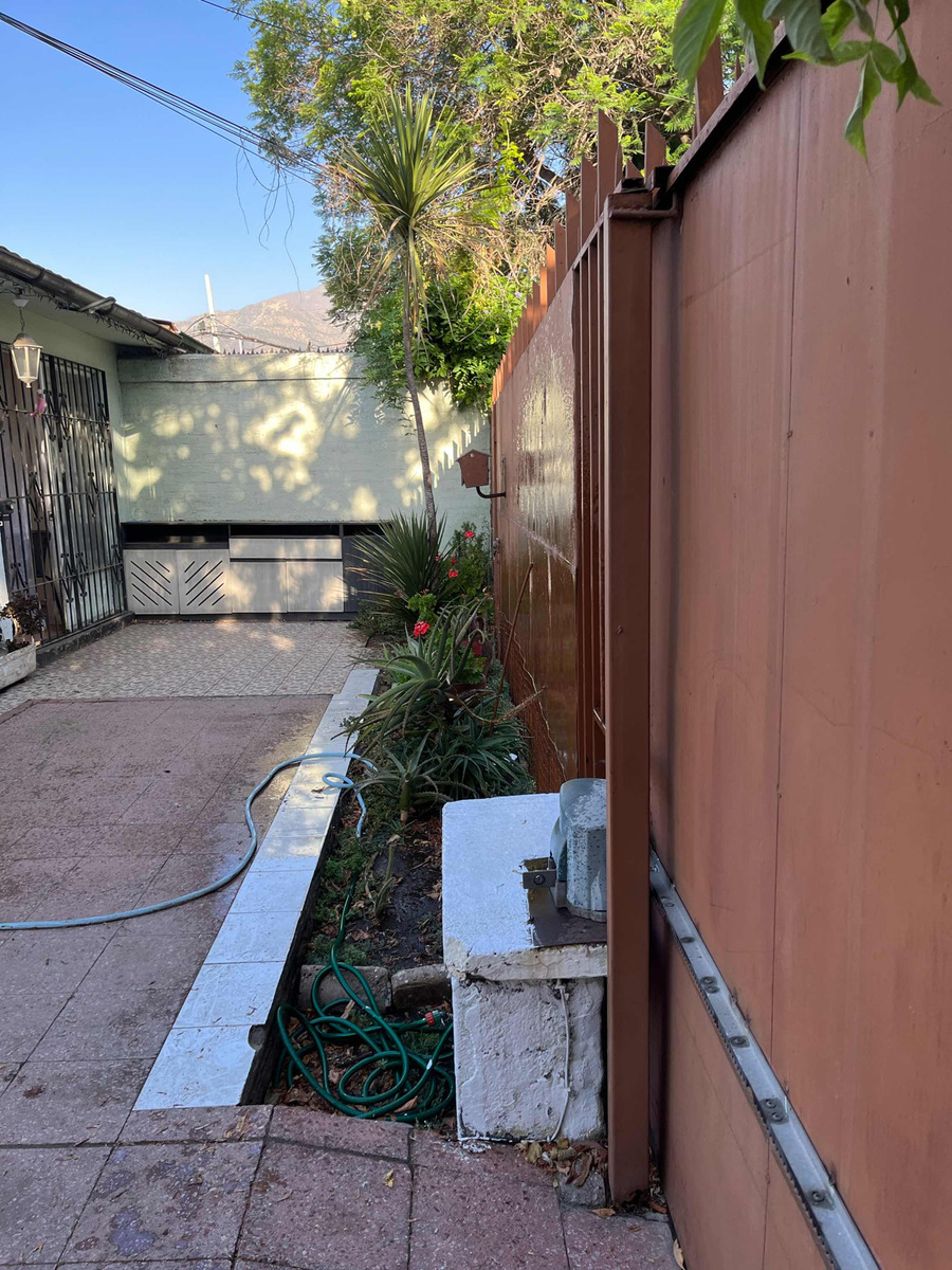 Arriendo Casa 5D 4B 3E 1B Carlos Ossand&oacute;n - La Reina