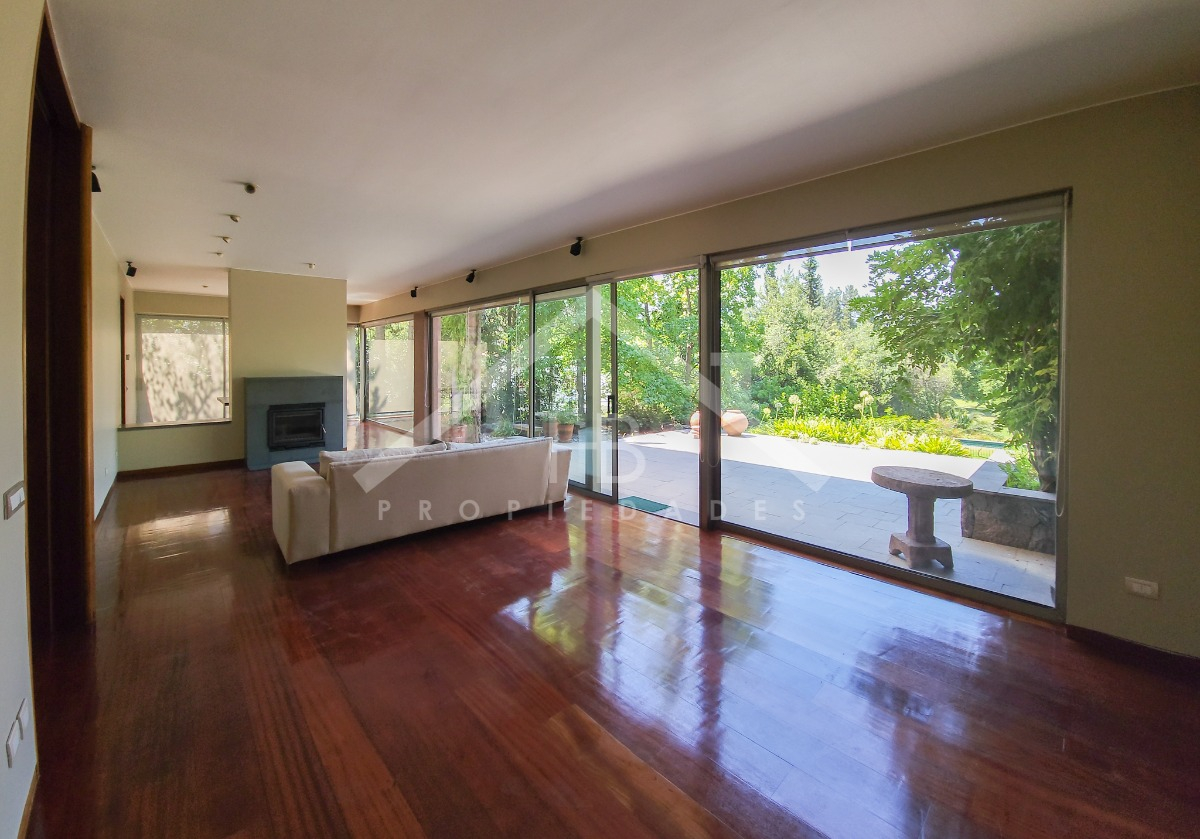 Arriendo Casa NO 4D en suite Walk-in cl&oacute;set 4B 3E 1B La Dehesa - Lo Barnechea