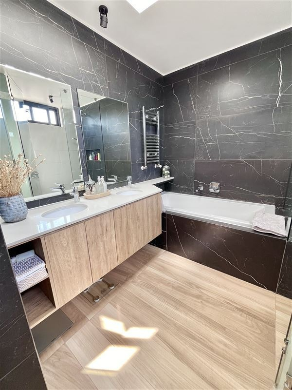 Venta Casa O 4D en suite Walk-in cl&oacute;set 4B 4E Valle Escondido - Lo Barnechea