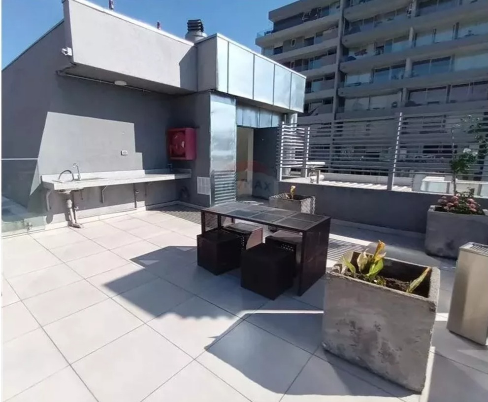 Venta Oficina 2B 1E 1B Metro Simón Bolivar - La Reina