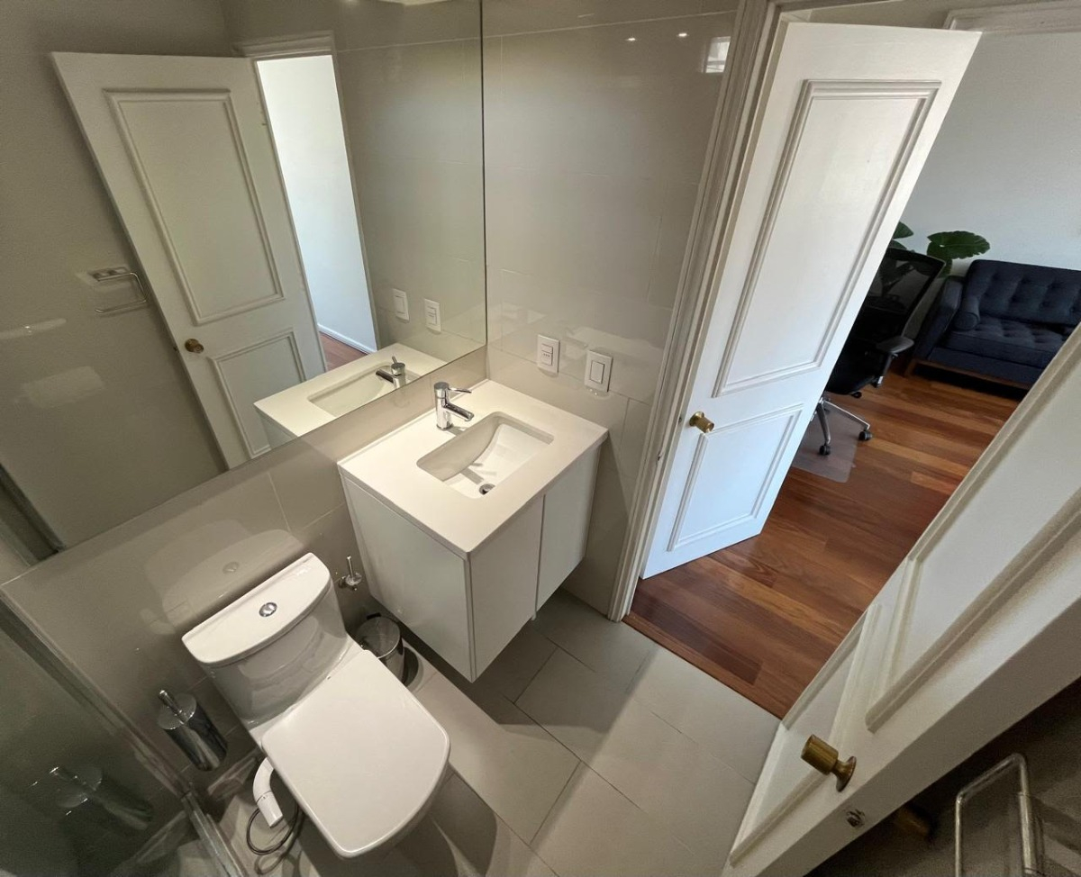 Arriendo Departamento SP 2D en suite 2B 1E 1B Barrio El Golf - Las Condes