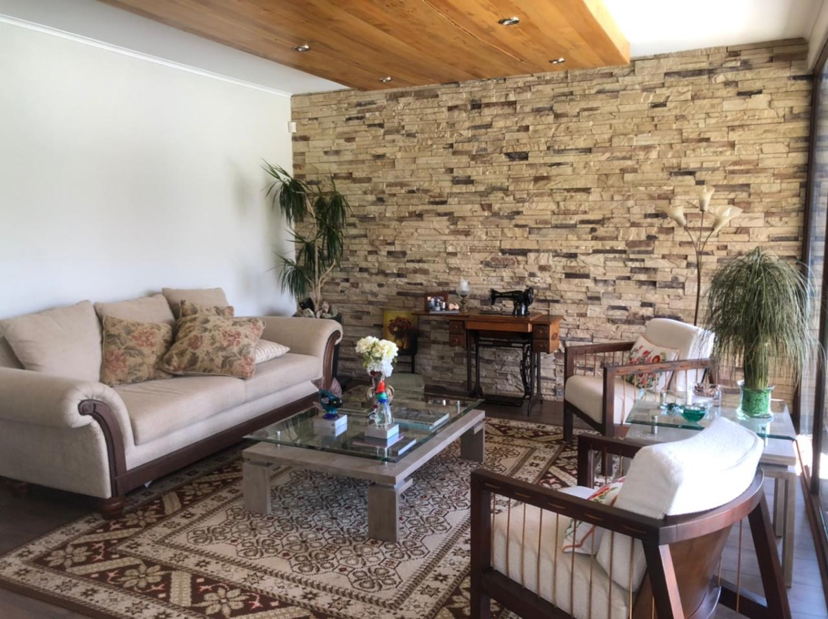 Venta Casa N 5D en suite Walk-in cl&oacute;set 5B 8E 1B Chicureo - Colina