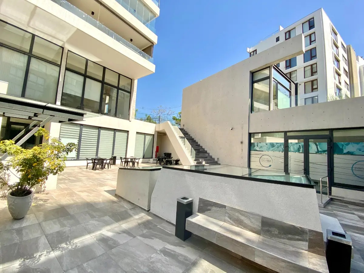 Arriendo Oficina S 1B 1E Los Dominicos - Las Condes