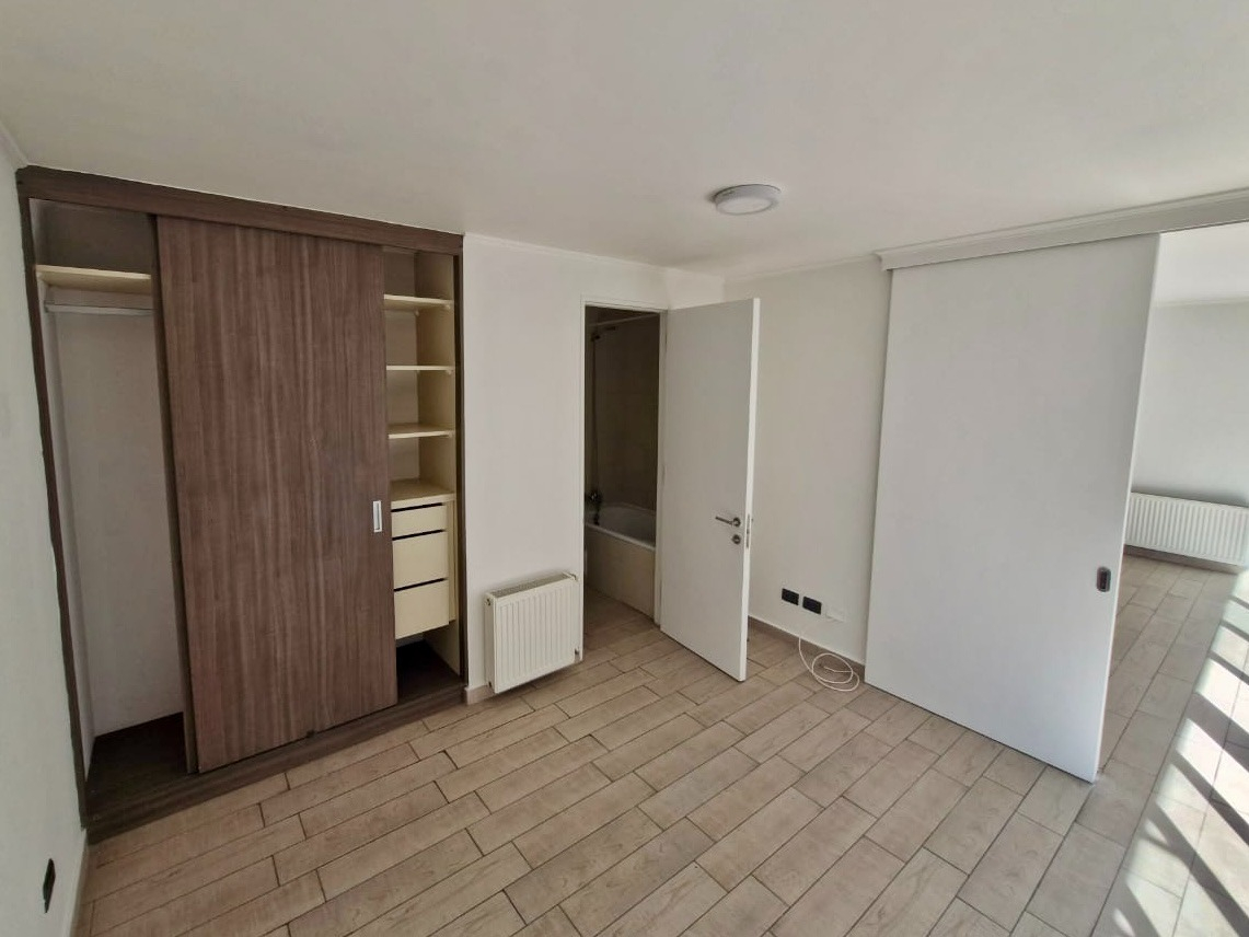 Arriendo Departamento NOSP 2D en suite Walk-in cl&oacute;set 2B 1E 1B In&eacute;s de Su&aacute;rez - Providencia