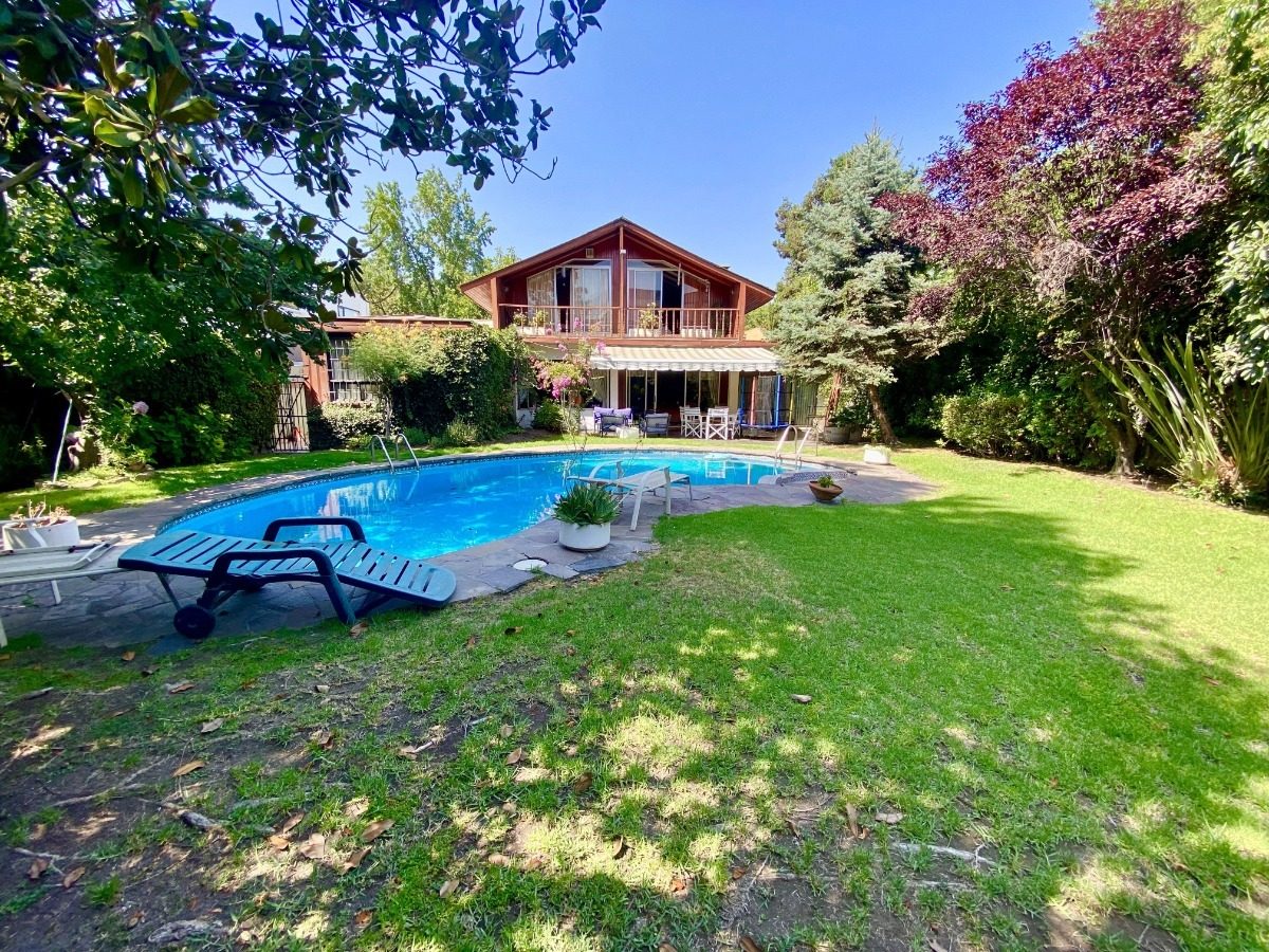 Venta Casa NOSP 5D 3B 4E 1B Parque Bicentenario - Vitacura