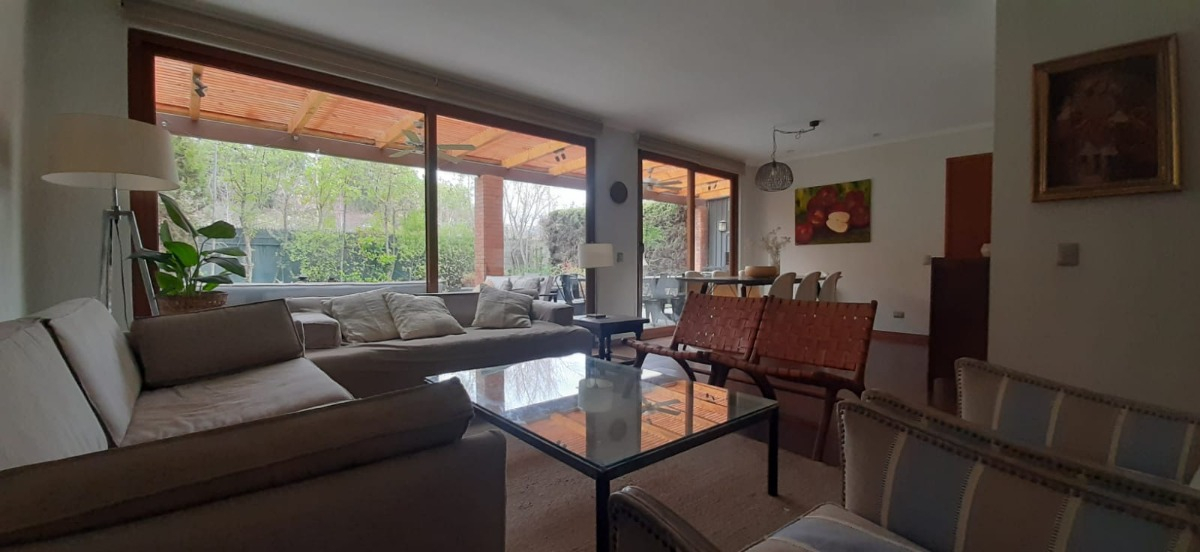 Arriendo Casa 4D 4B 2E 1B San Carlos de Apoquindo - Las Condes