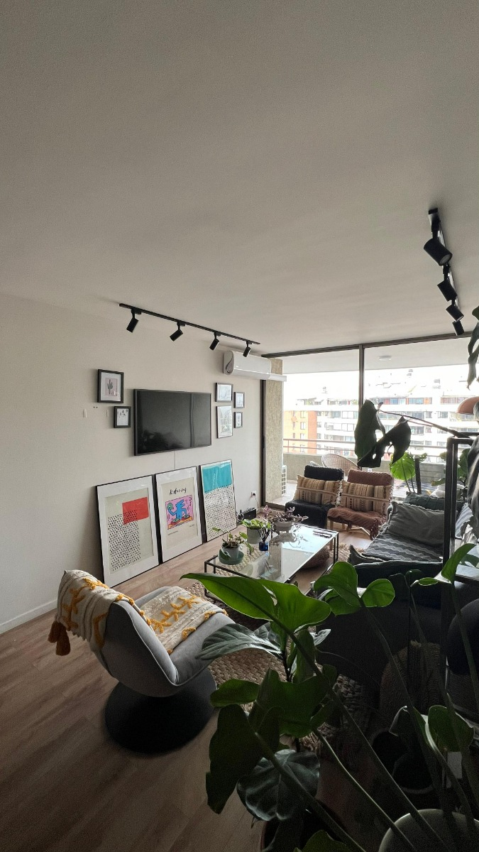 Venta Departamento SO 2D en suite 2B 1E 1B Rotonda Atenas - Las Condes