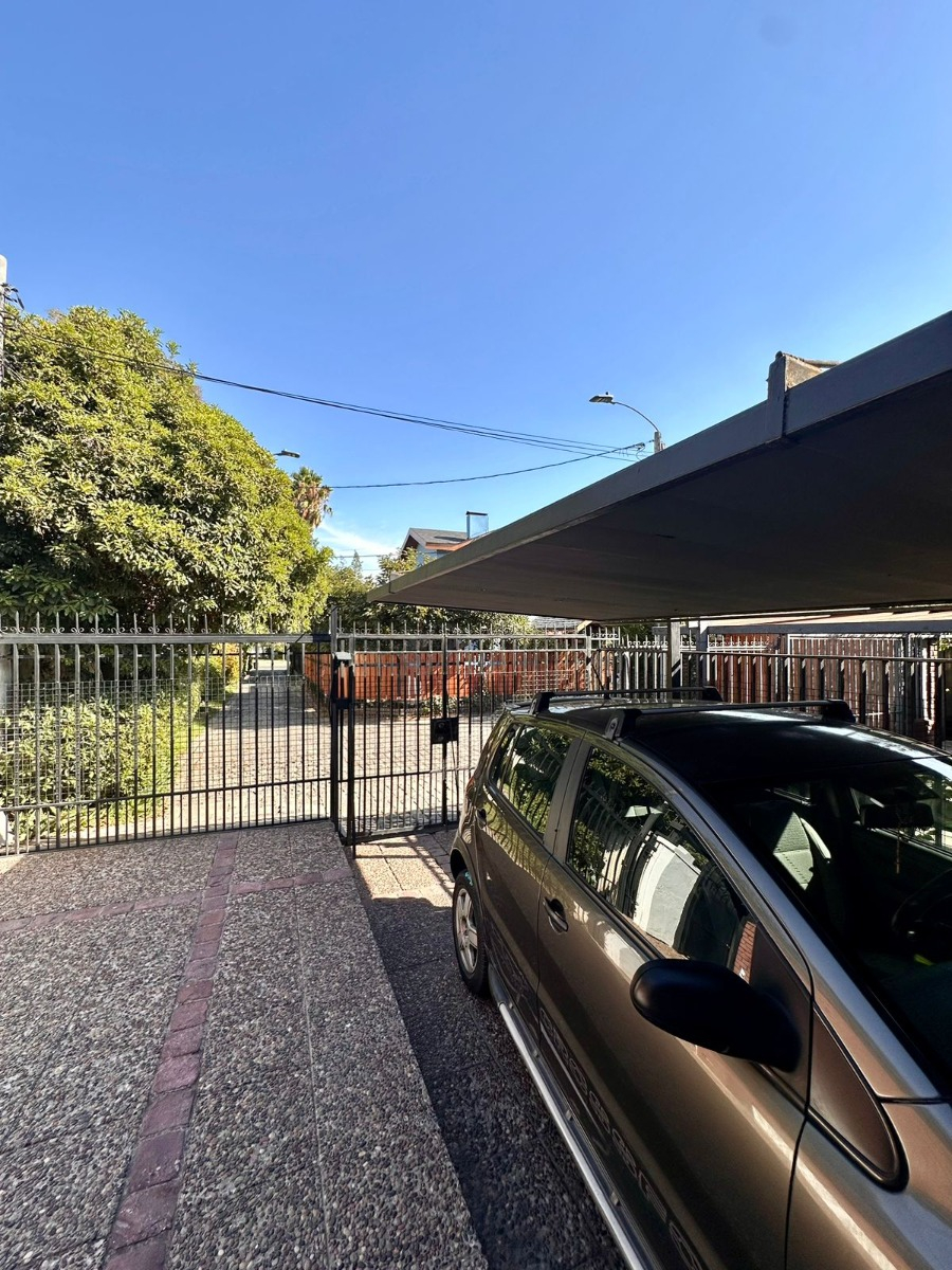 Venta Casa S 3D 3B 2E 1B Sebasti&aacute;n Elcano - Las Condes