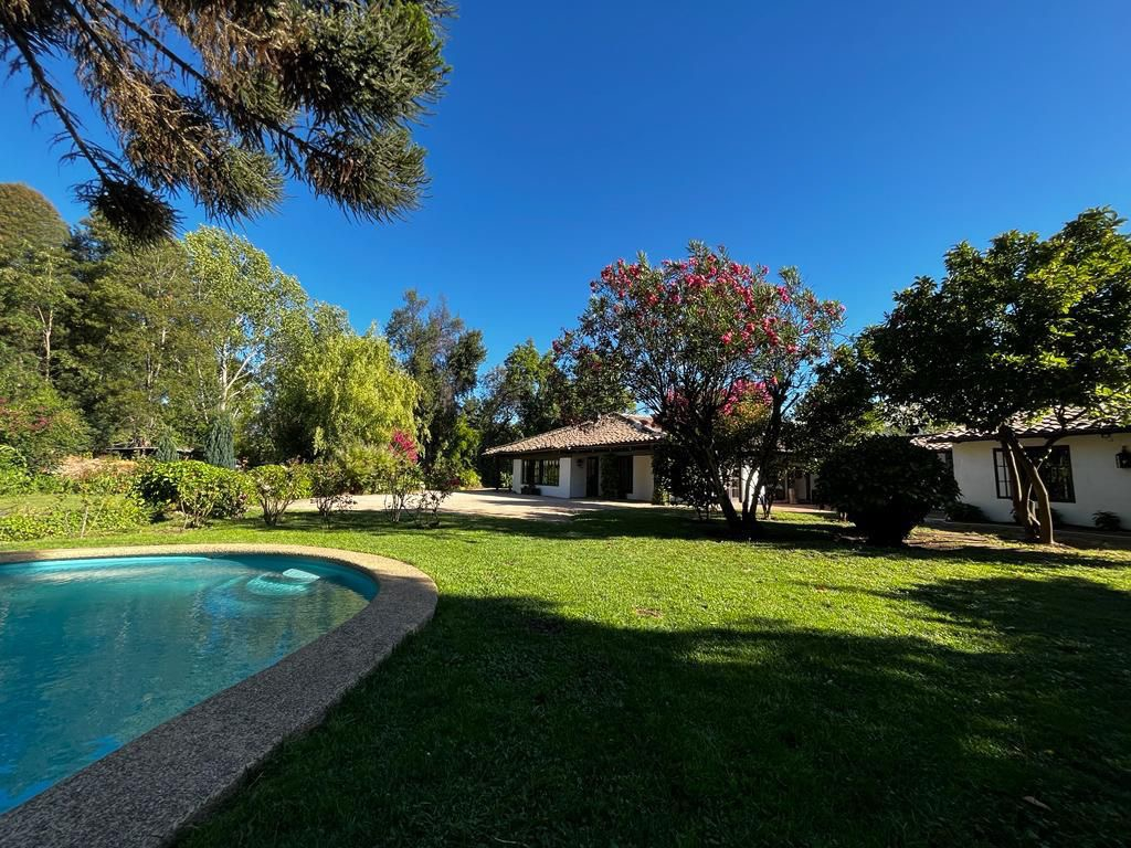 Venta Casa N 5D en suite 3B 3E 1B  - Linares