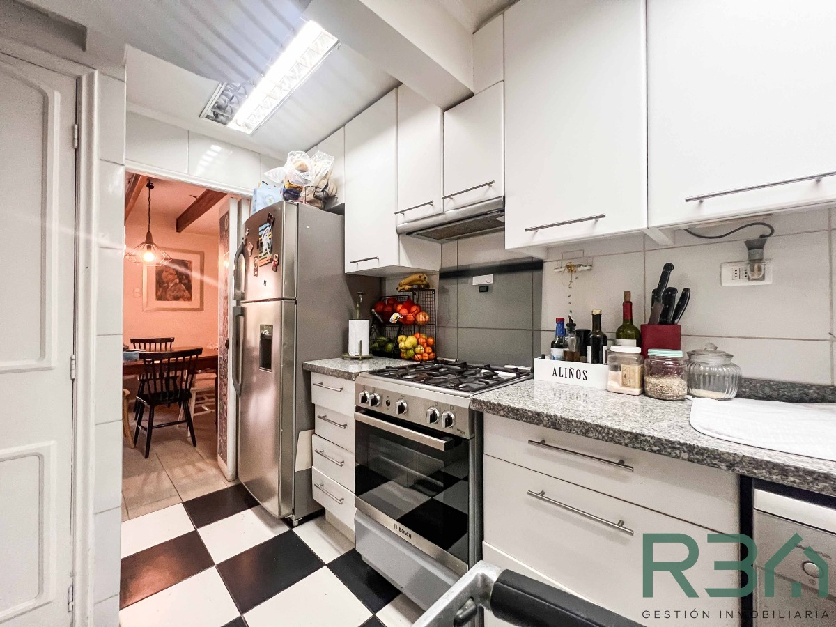 Venta Casa NOSP 4D en suite Walk-in cl&oacute;set 3B 1E 1B Estoril - Las Condes