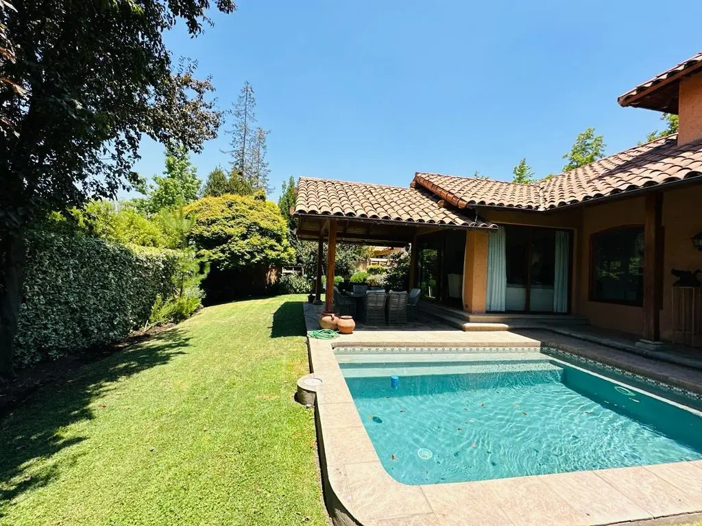 Venta Casa NO 4D en suite Walk-in cl&oacute;set 5B 3E 1B Los Trapenses - Lo Barnechea