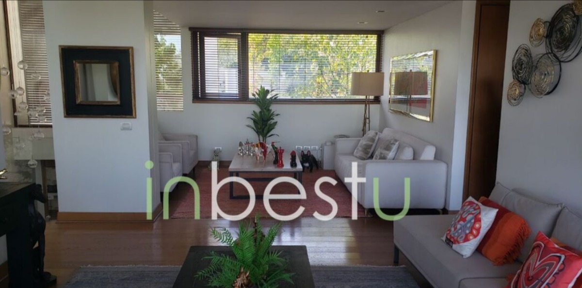 Venta Casa NP 7D en suite Walk-in cl&oacute;set 6B 8E 1B Santa Mar&iacute;a de Manquehue - Vitacura