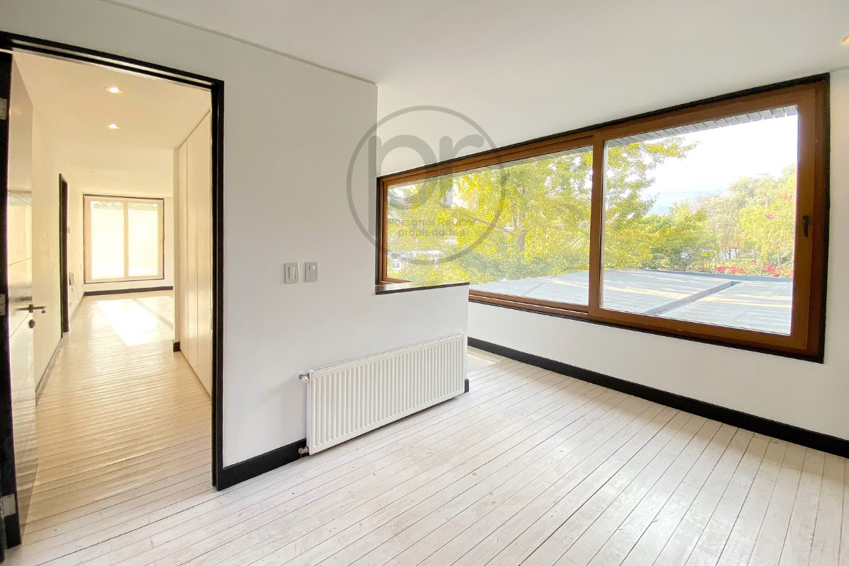 Arriendo Casa NO 3D en suite Walk-in cl&oacute;set 4B 3E 1B Juan XXIII - Vitacura