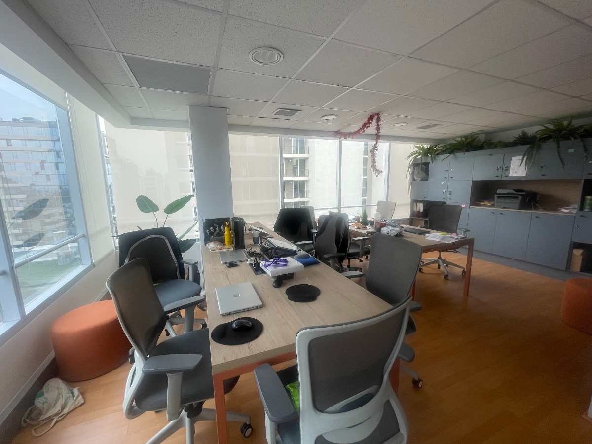 Arriendo Oficina NO 2B 1E Pedro de Valdivia - Providencia