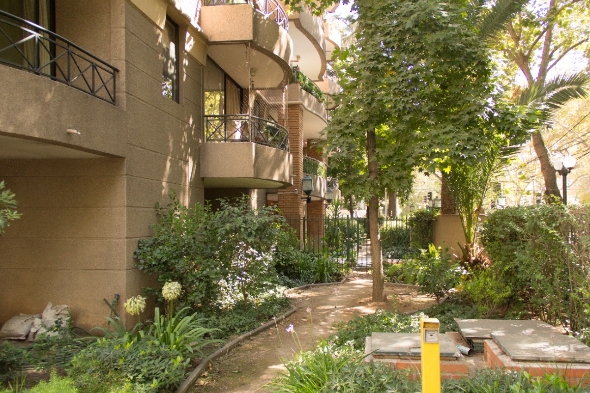 Venta Departamento O 2D en suite Walk-in cl&oacute;set 2B 1E 1B Los Leones - Providencia