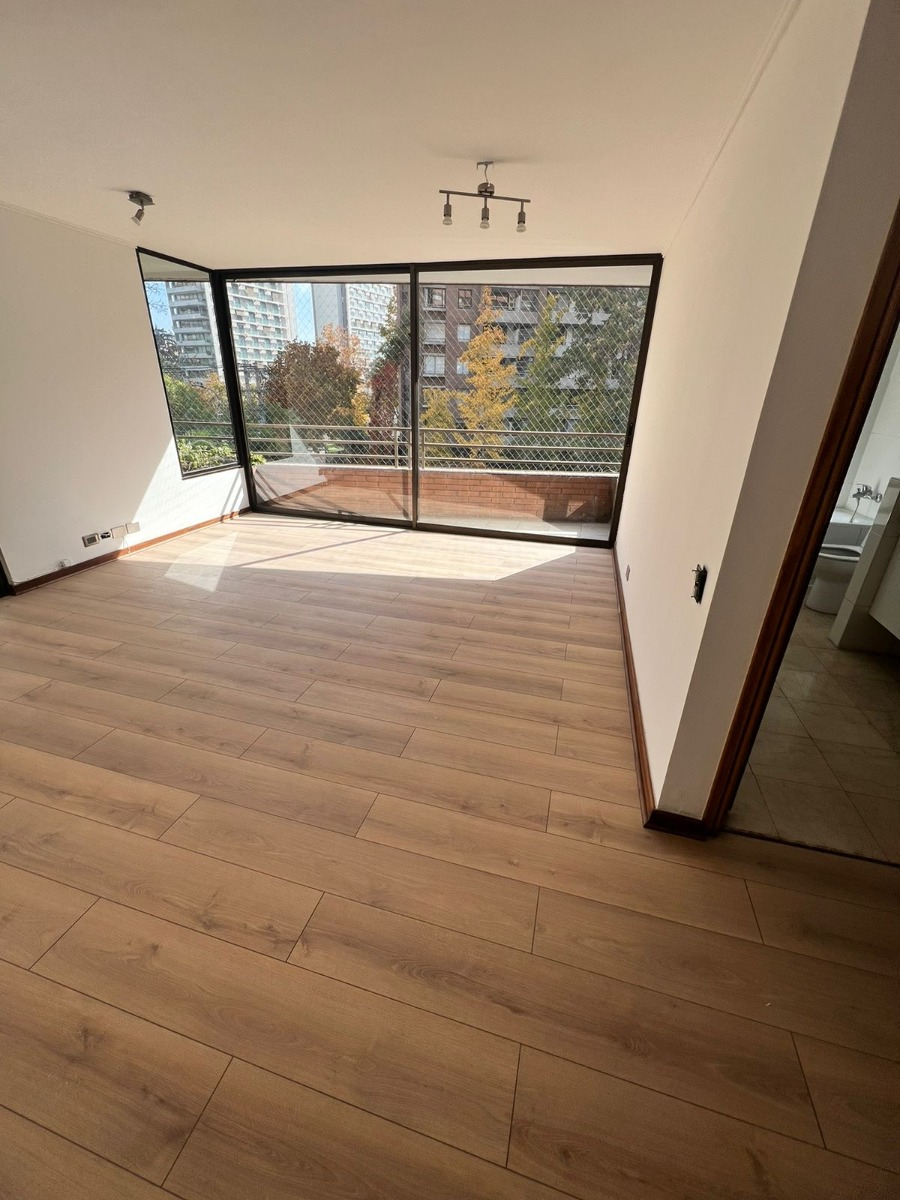 Arriendo Departamento N 3D en suite Walk-in cl&oacute;set 2B 2E 1B Barrio El Golf - Las Condes