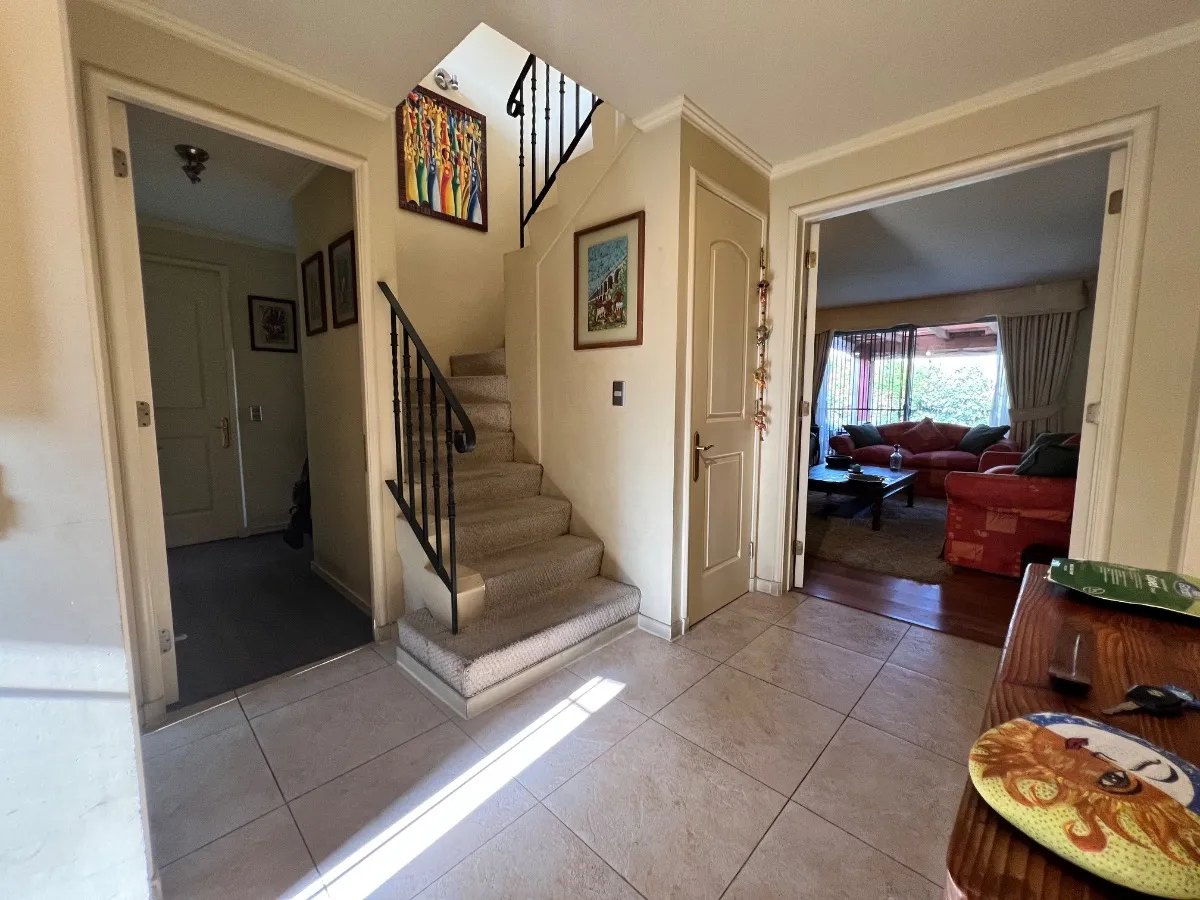Venta Casa NO 5D WI cl&oacute;set Suite 4B 2E 1Bd La Dehesa - Lo Barnechea