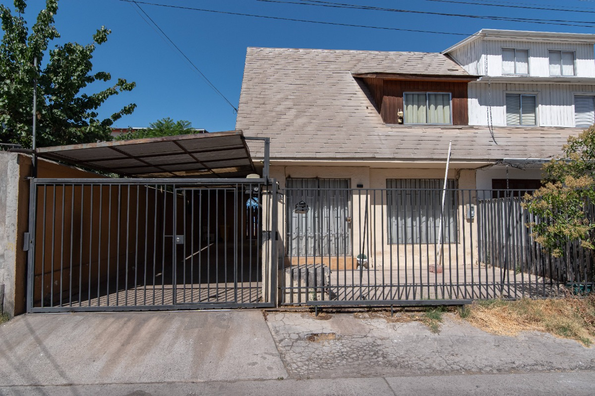 Venta Casa P 4D 2B 2E 1Bd Col&oacute;n Oriente - Vital Apoquindo - Las Condes