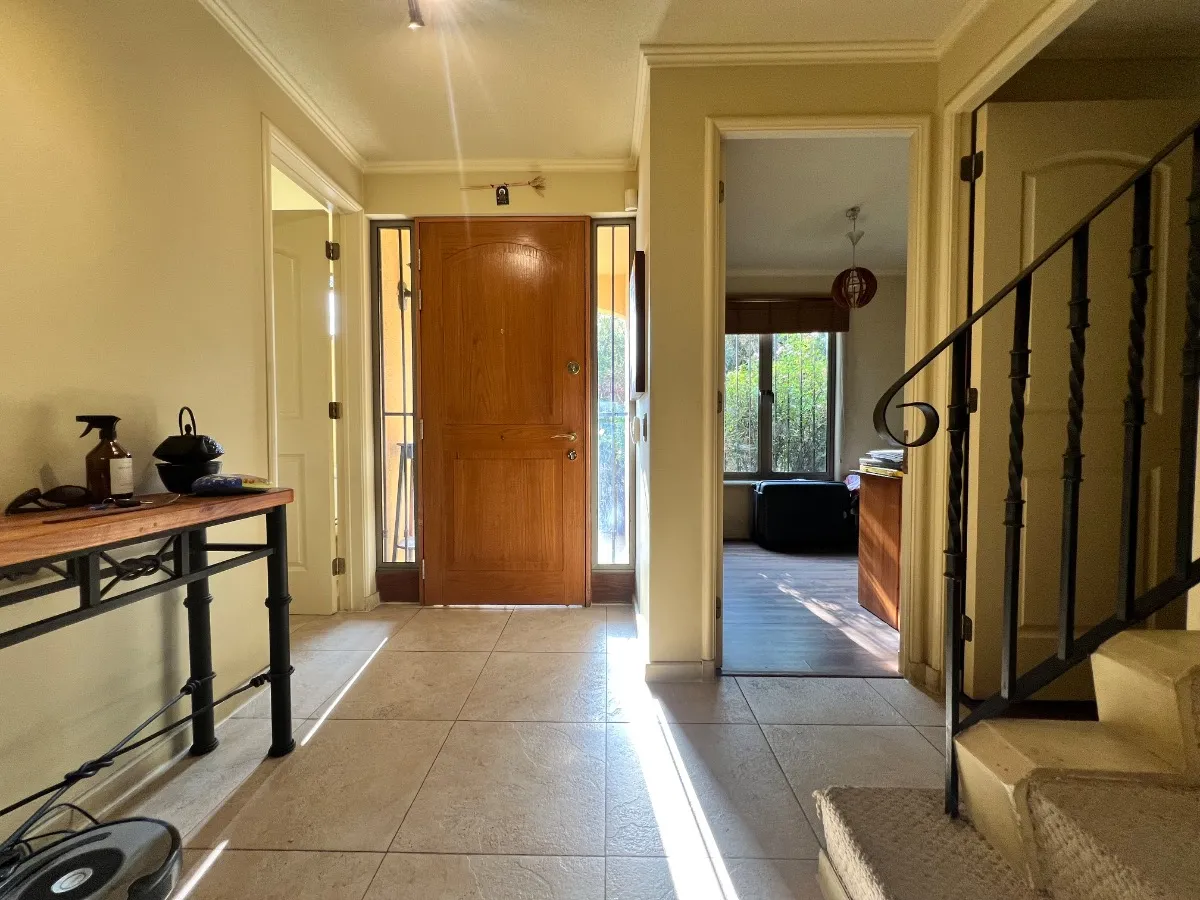 Venta Casa NO 5D WI cl&oacute;set Suite 4B 2E 1Bd La Dehesa - Lo Barnechea