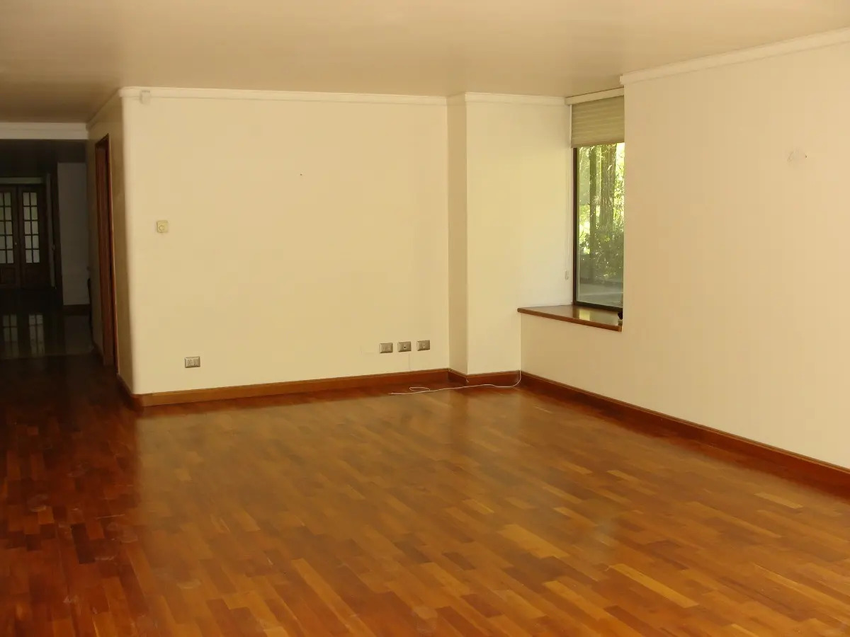 Venta Departamento NO 4D en suite Walk-in cl&oacute;set 5B 3E 1B Barrio El Golf - Las Condes