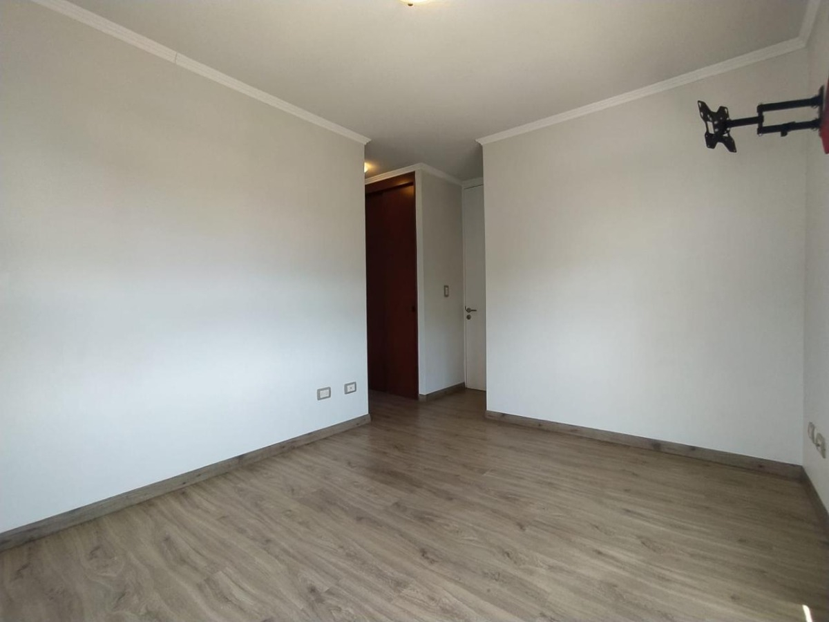 Venta Departamento 3D en suite Walk-in cl&oacute;set 2B 1E 1B Juan G&oacute;mez Millas - &Ntilde;u&ntilde;oa