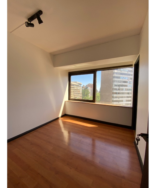 Arriendo Oficina 1B 1E Los Leones - Providencia