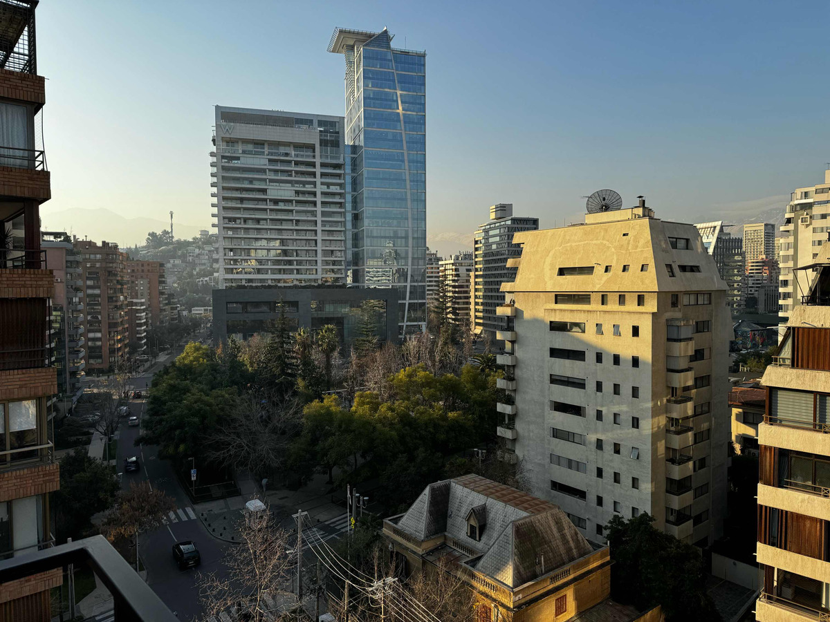 Venta Departamento 2D 3B 1E Barrio El Golf - Las Condes