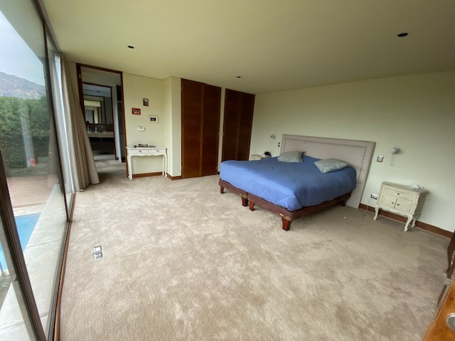 Venta Casa O 4D en suite Walk-in cl&oacute;set 4B 3E 1B Chicureo - Colina