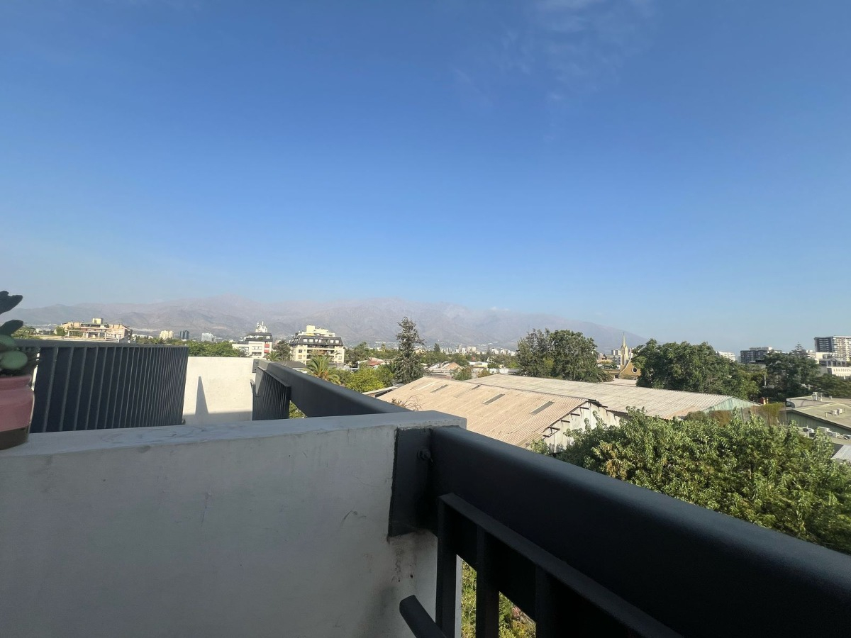 Arriendo Casa SO 2D en suite 2B 1E 1B Campus Oriente - Providencia