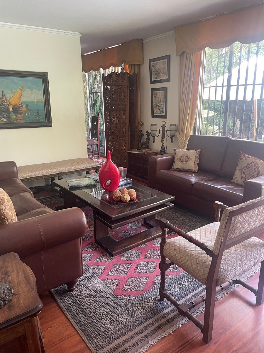 Venta Casa SO 5D en suite 4B 3E 1B La Llaver&iacute;a - Vitacura