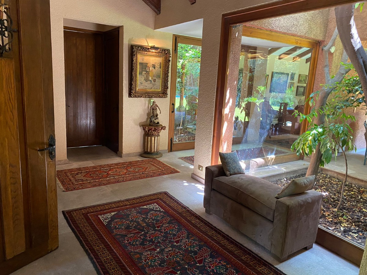 Venta Casa NO 4D 3B 5E 1B La Dehesa - Lo Barnechea