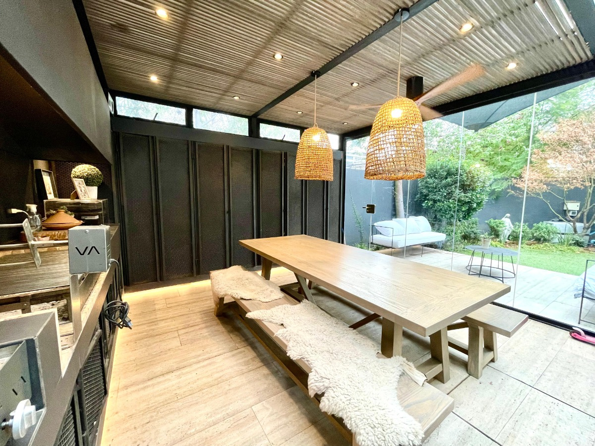 Venta Casa 4D en suite Walk-in cl&oacute;set 4B 1E Jard&iacute;n Del Este - Vitacura