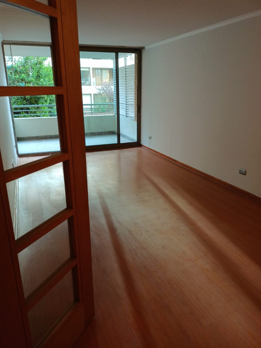 Venta Departamento 2D Metro Hernando de Magallanes - Las Condes