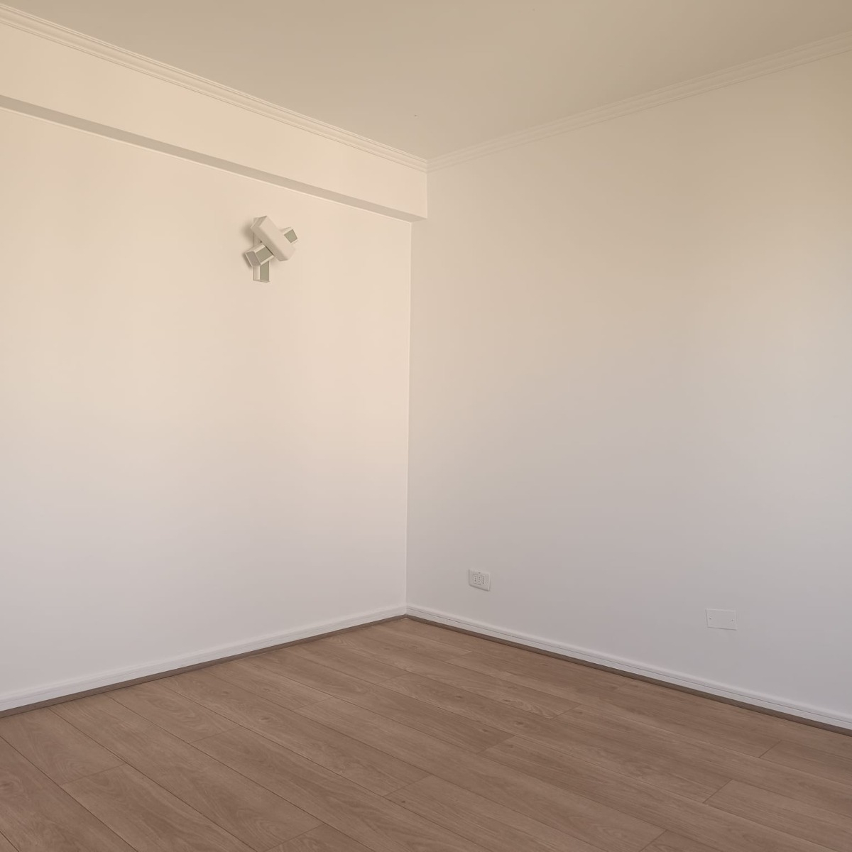 Arriendo Casa 5D 4B 1E Carlos Ossand&oacute;n - La Reina