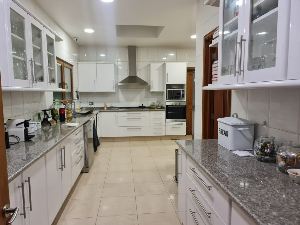 Venta Casa N 5D en suite Walk-in cl&oacute;set 5B 3E 2B San Carlos de Apoquindo - Las Condes