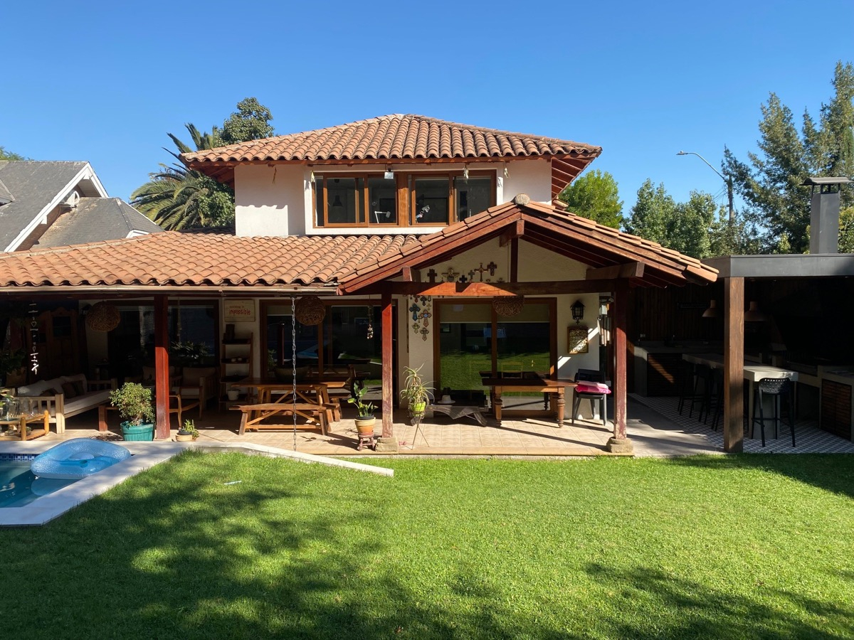 Venta Casa NO 4D en suite Walk-in cl&oacute;set 4B 2E 1B Carlos Ossand&oacute;n - La Reina