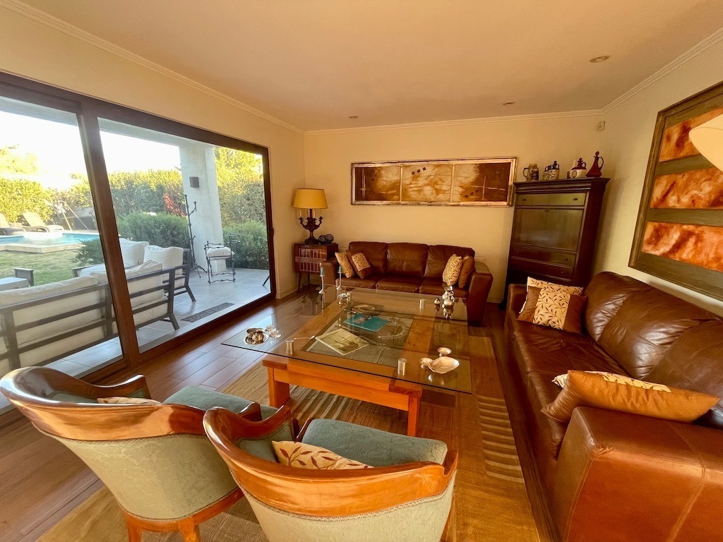 Venta Casa O 5D en suite Walk-in cl&oacute;set 5B 2E 2B Chicureo - Colina