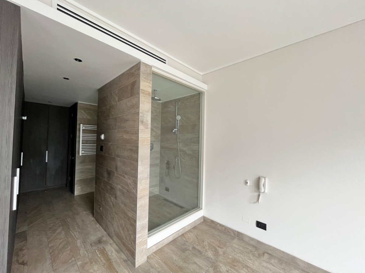 Arriendo Departamento SO 1D en suite Walk-in cl&oacute;set 1B 1E La Dehesa - Lo Barnechea