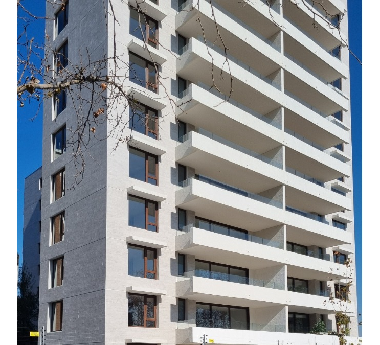 Arriendo Departamento NO 2D 2B 1E 1B Parque Bicentenario - Vitacura