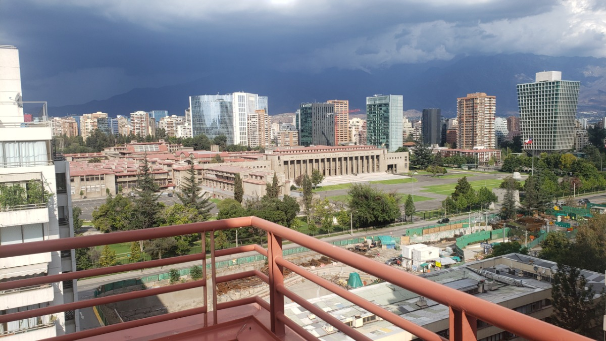 Arriendo Departamento SO 1D en suite 1B 1E 1B Metro Escuela Militar - Las Condes