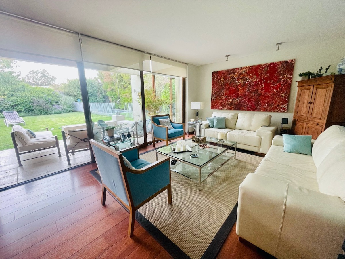 Venta Casa NO 5D en suite Walk-in cl&oacute;set 5B 2E 1B Chicureo - Colina