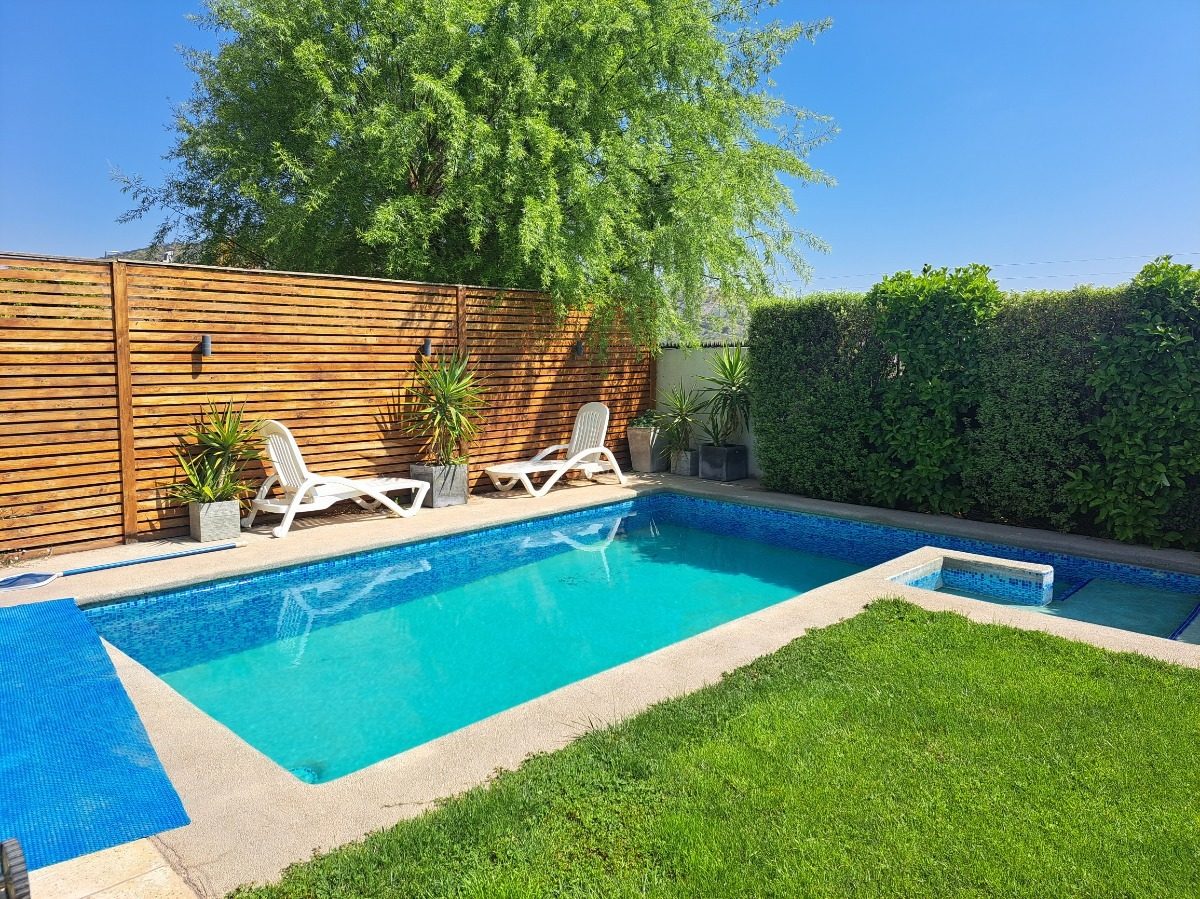 Venta Casa NP 4D en suite Walk-in cl&oacute;set 3B 2E Chicureo - Colina