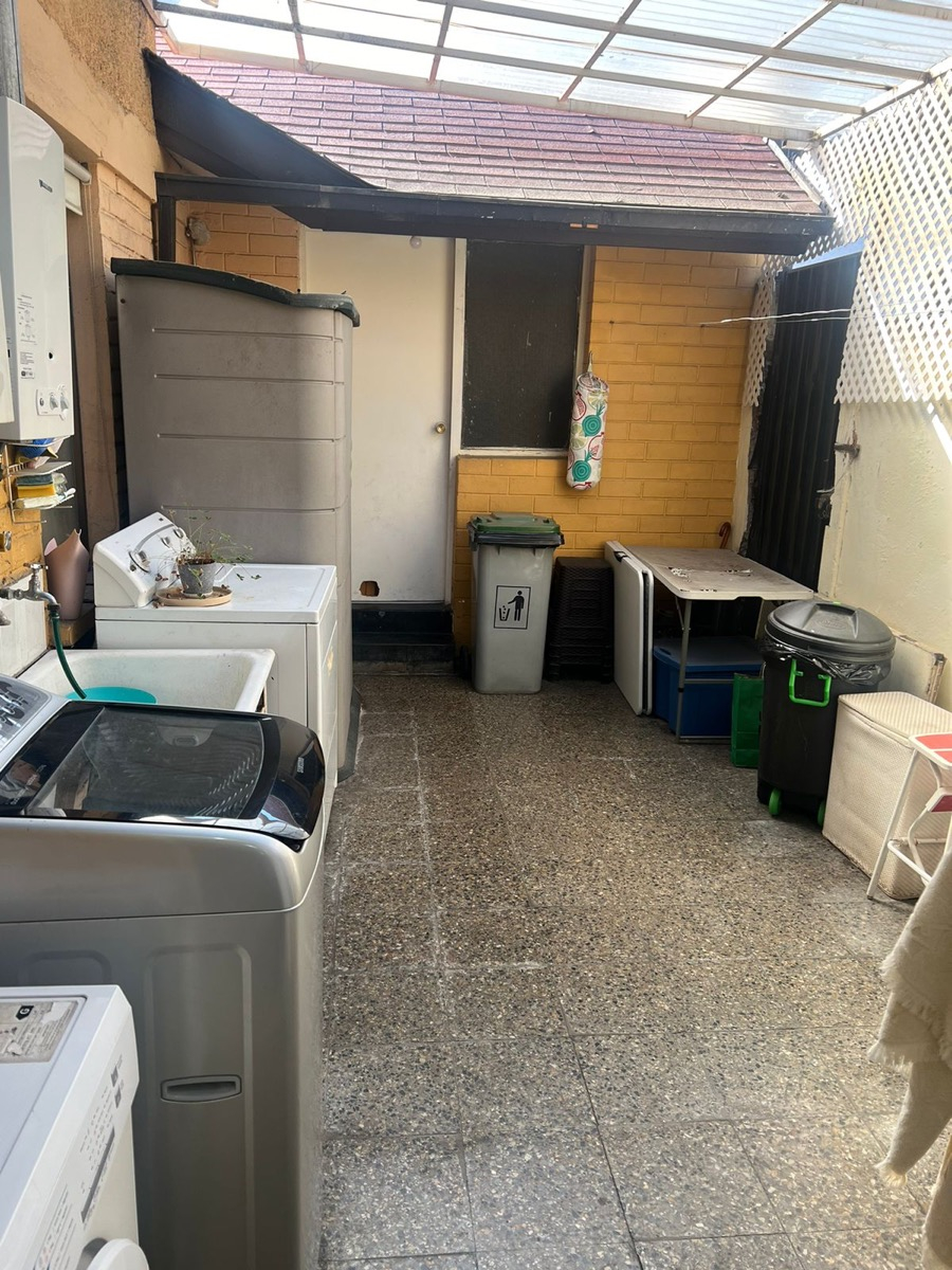 Arriendo Casa 5D en suite 3B 2E 1B Los Dominicos - Las Condes