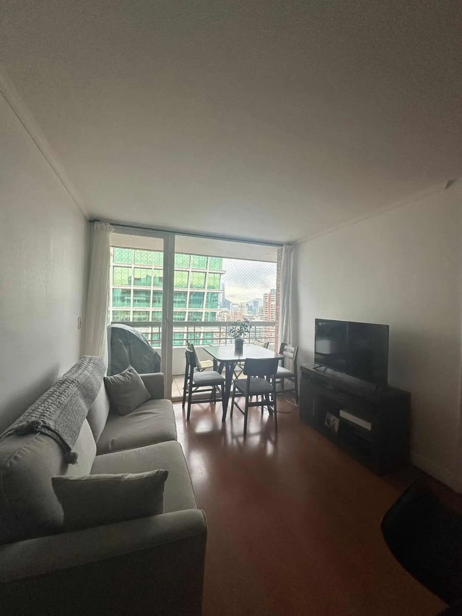 Venta Departamento 1D en suite Walk-in cl&oacute;set 1B 1E 1B Metro Escuela Militar - Las Condes