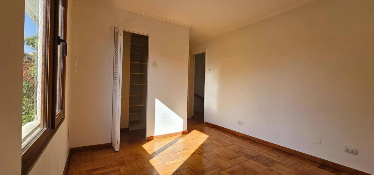 Arriendo Casa 4D 2B 1E 1B Vaticano - Las Condes