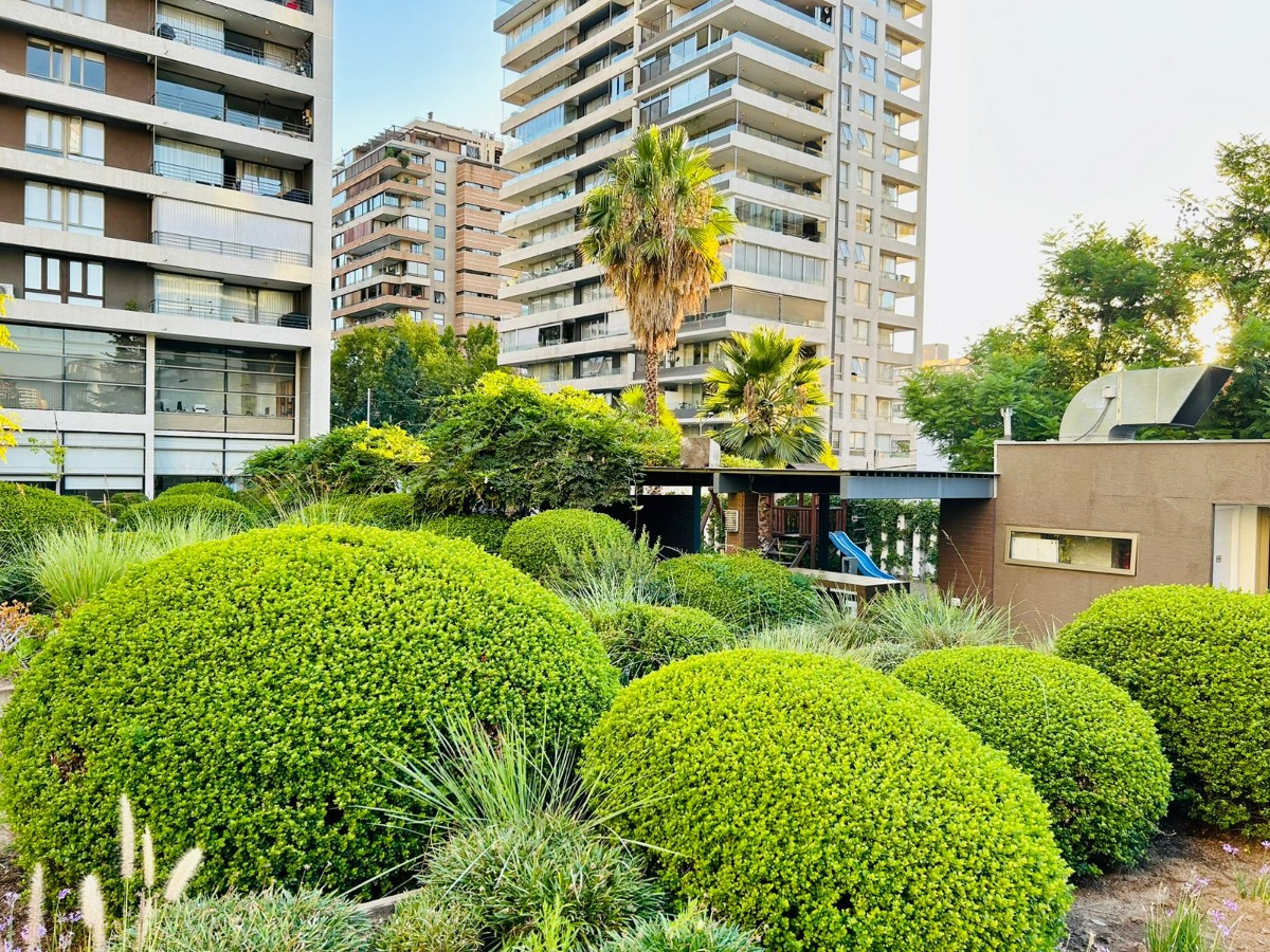Venta Departamento 2D en suite Walk-in cl&oacute;set 2B 1E 1B Rotonda Atenas - Las Condes