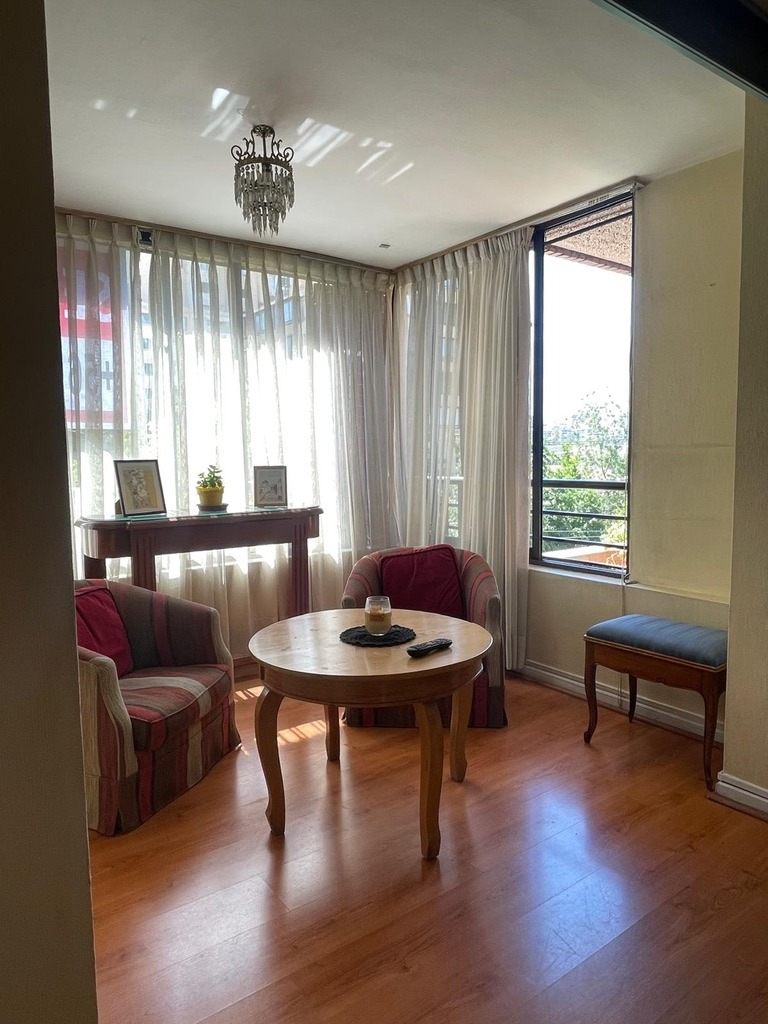 Venta Departamento NO 4D en suite 4B 2E 1B Metro Escuela Militar - Las Condes