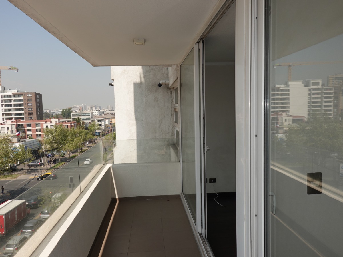 Arriendo Departamento NO 2D en suite Walk-in cl&oacute;set 2B 1E 1B  - Providencia