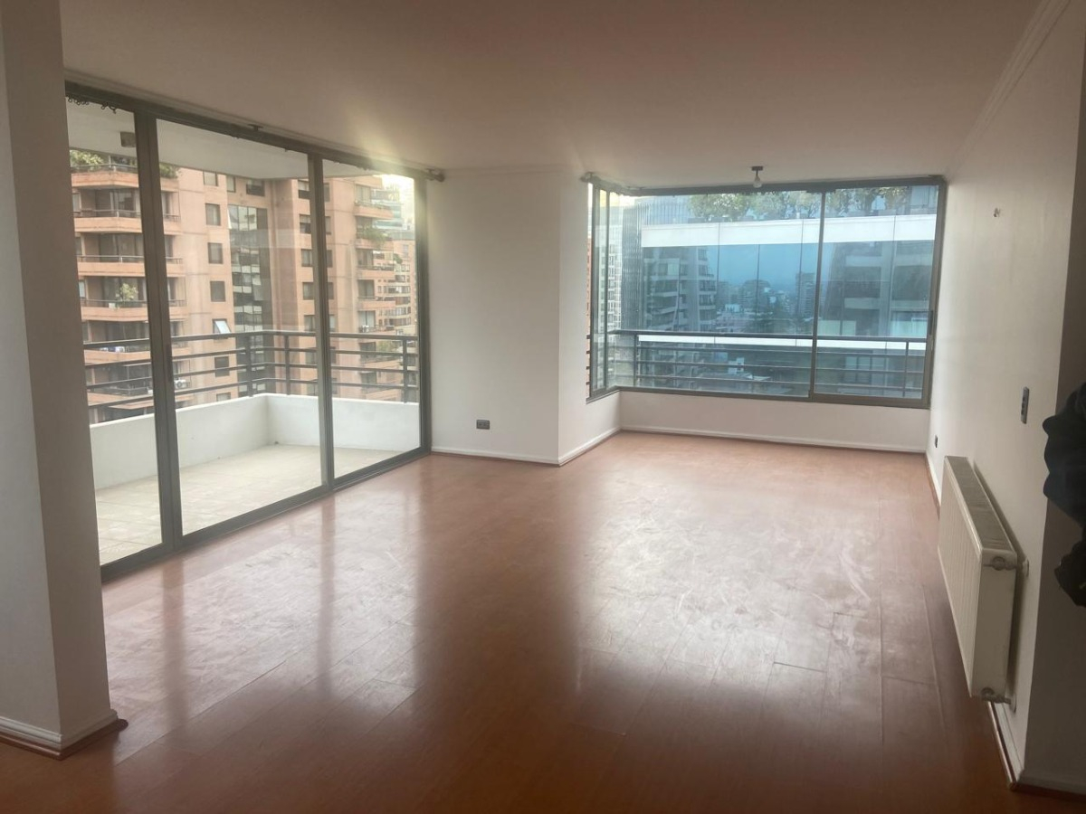 Venta Departamento 5D en suite Walk-in cl&oacute;set 4B 3E 2B Nueva Las Condes - Las Condes